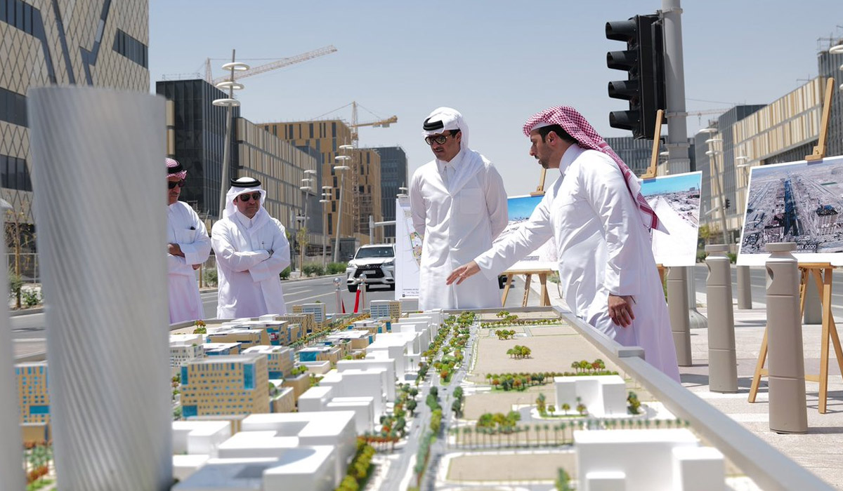 HH the Amir Inspects Projects of Darb Lusail, Saad Square
